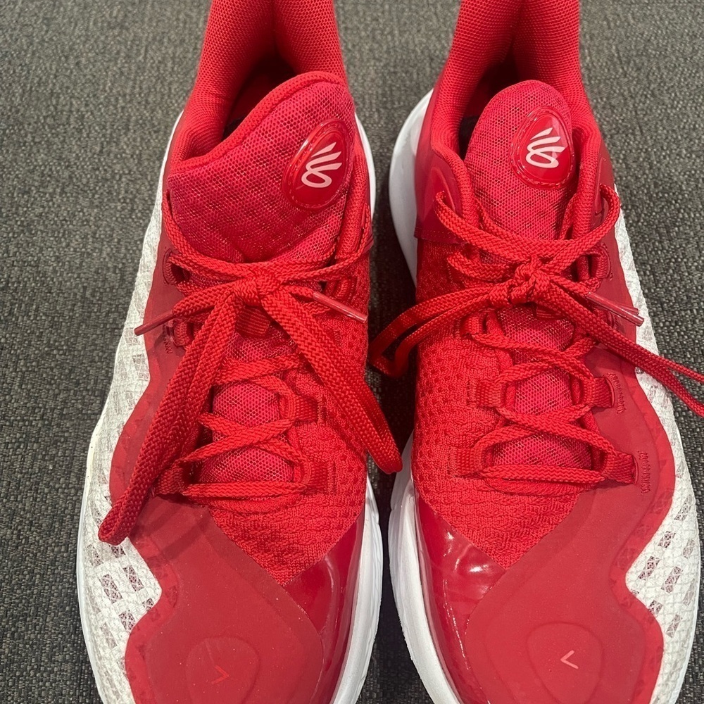 Under Armour Curry 11 Sneakers